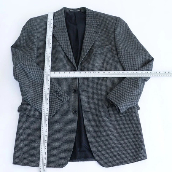 Mantles	Vintage 100% Wool Plaid Black Blazer ~ Sz 44T - Picture 4 of 12